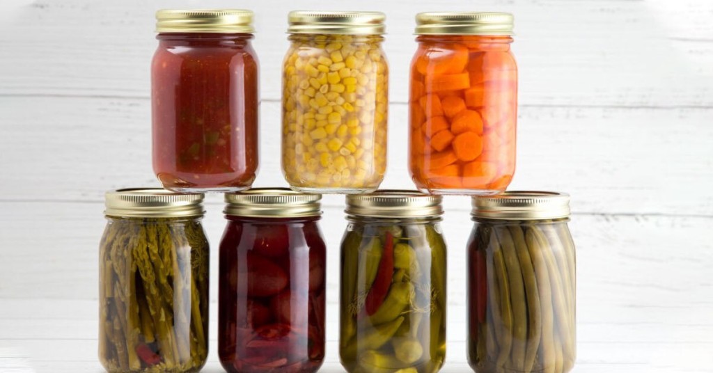 Canning jars are suitable for storing carrots and cucumbers